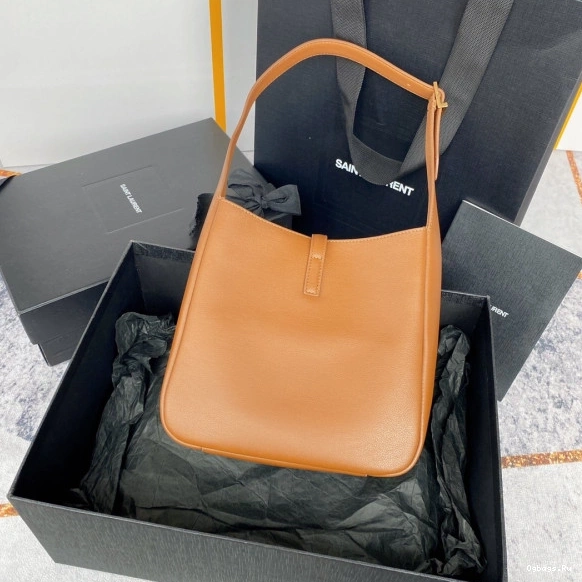 5 À 7 HOBO SOFT BAG-23*22*8CM YSL LE SMALL 0716